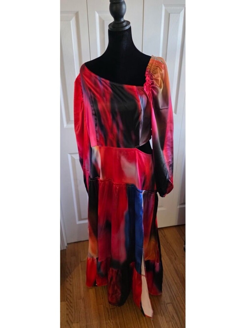 The Drop Asymmetrical multicolor neck cut out dress - Picture 4 of 7
